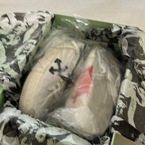 MUST SELL OFF WHITE white low vulcanized canvas black white - Picture 2 of 14